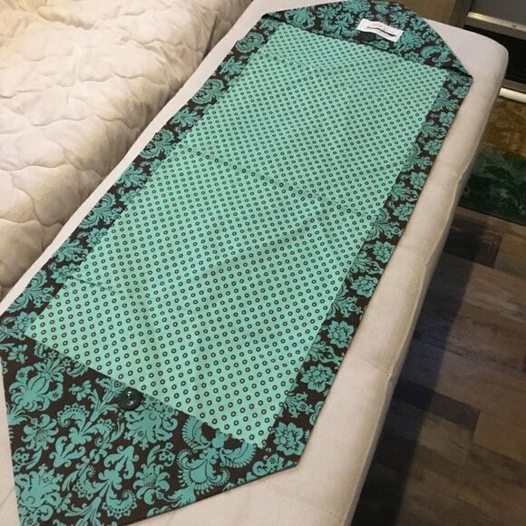 NWT. Hand Crafted Green and Brown Runner - Picture 1 of 7